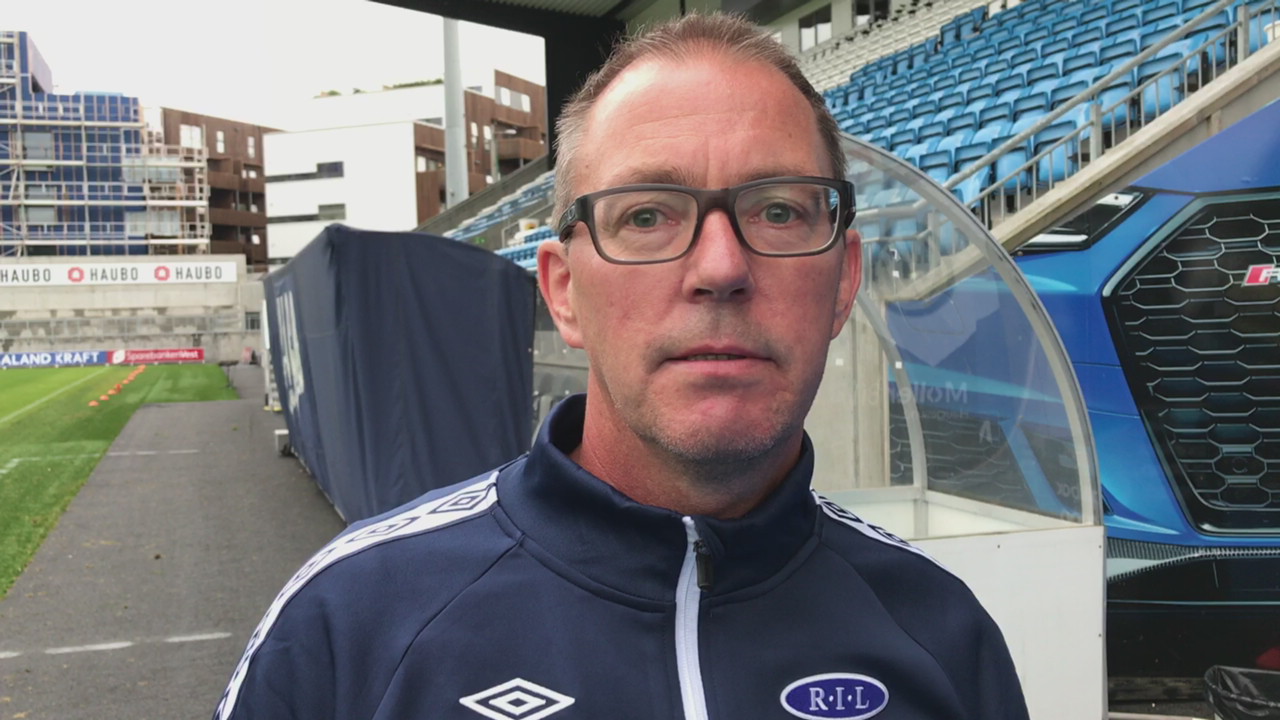 904B1DFE-B09D-4A8E-97F6-EF6D8D7EF917.MOV